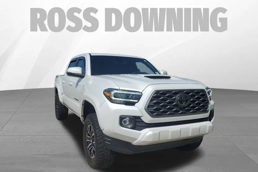 2022 Toyota Tacoma 4x4 SR photo 1