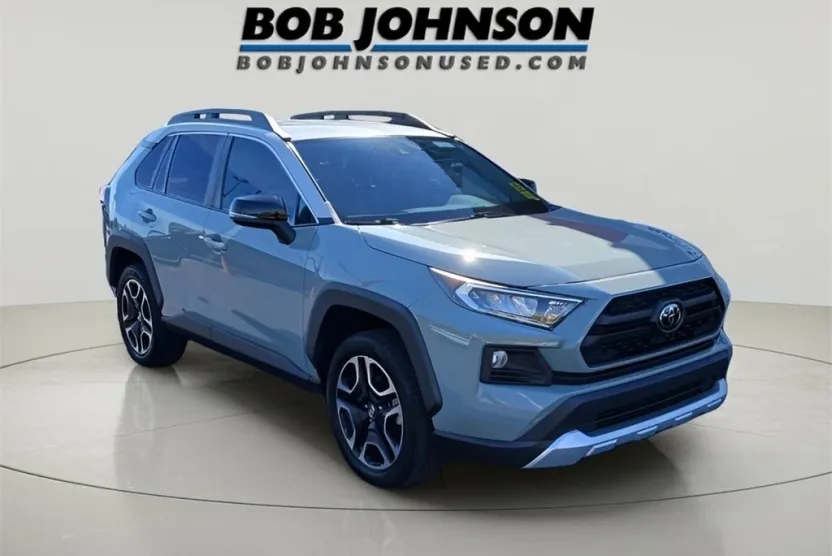 2019 Toyota RAV4 Adventure photo 1