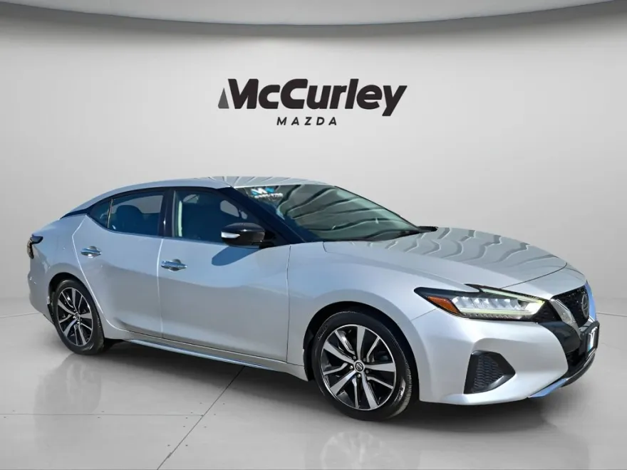 2021 Nissan Maxima SV photo 1