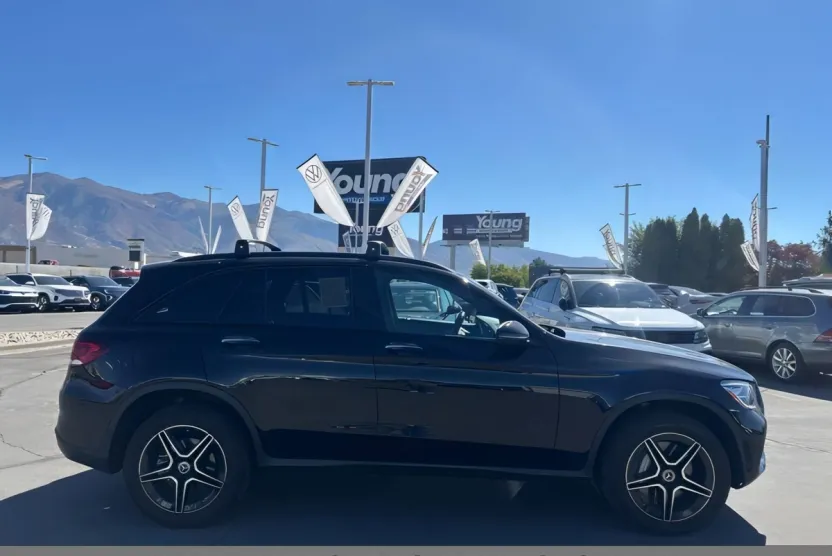 2022 Mercedes Benz GLC 300 4MATIC photo 1