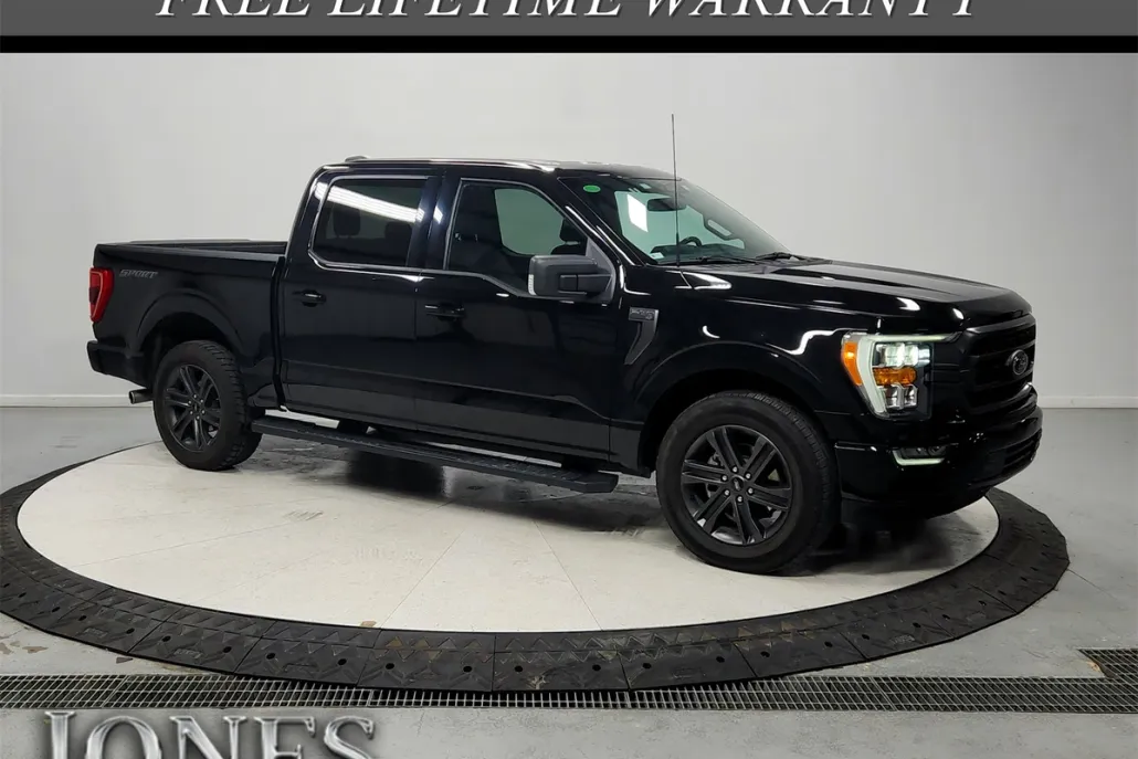 2023 Ford F-150 XLT photo 1