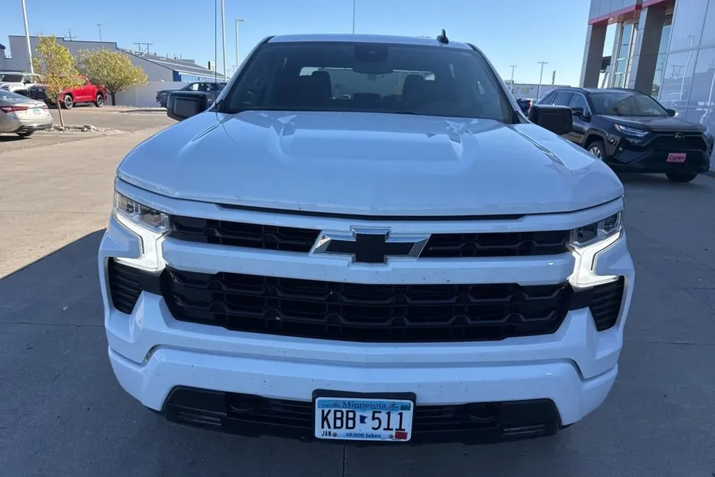 2023 Chevrolet Silverado 1500 RST photo 1