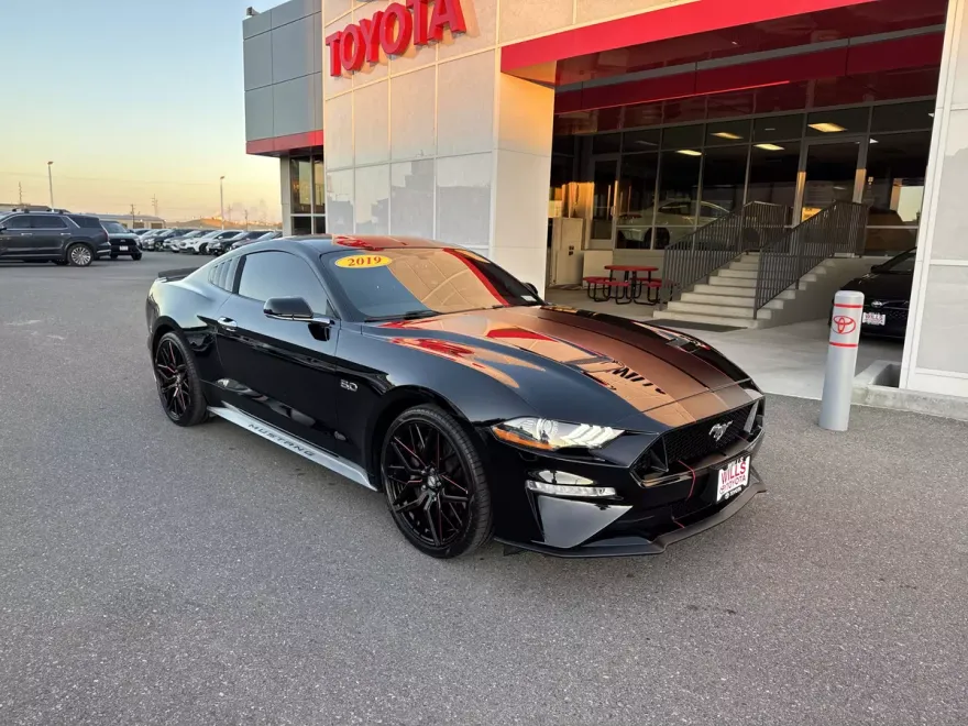 2019 Ford Mustang GT photo 1