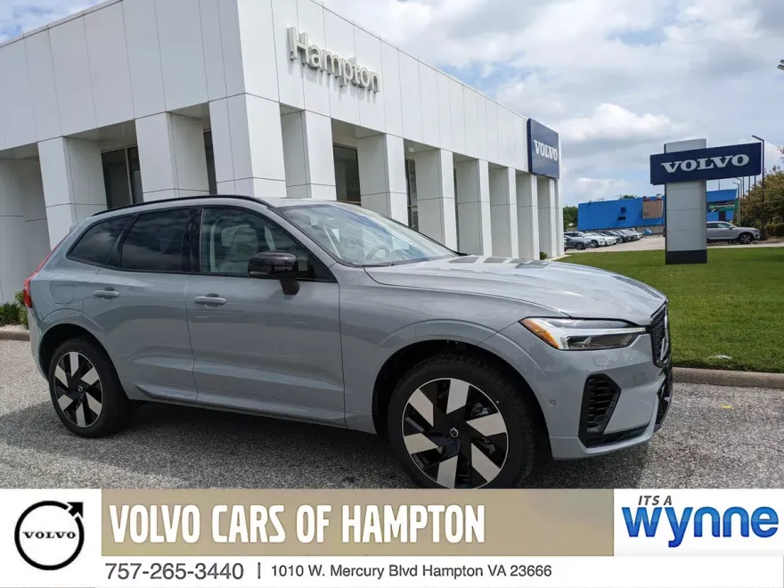2025 Volvo XC60 Hybrid T8 Plus photo 1