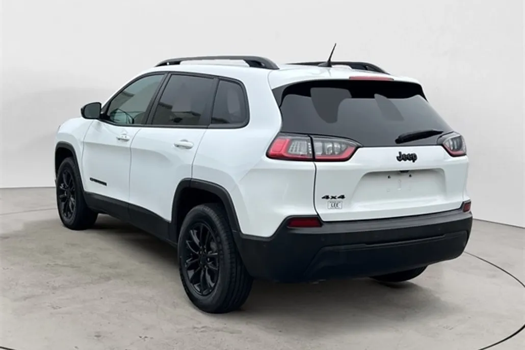 2023 Jeep Cherokee Altitude photo 1