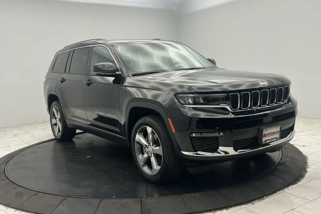 2022 Jeep Grand Cherokee Limited photo 1