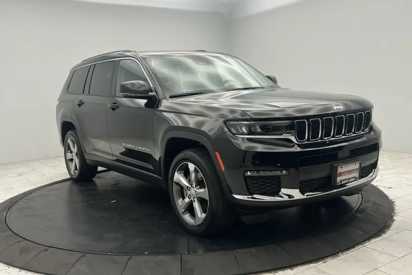 2022 Jeep Grand Cherokee Limited photo 1