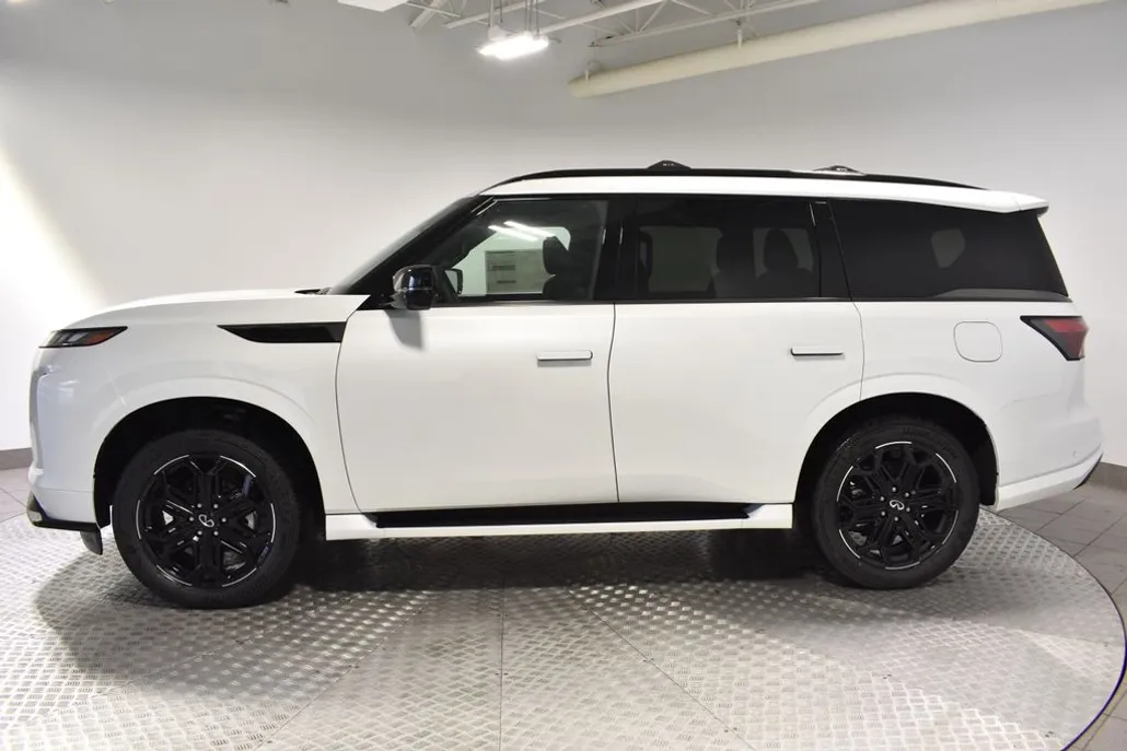 2026 Infiniti QX80 Sensory photo 1