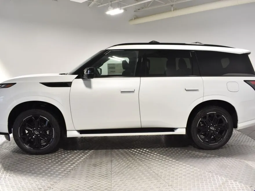 2026 Infiniti QX80 Sensory photo 1