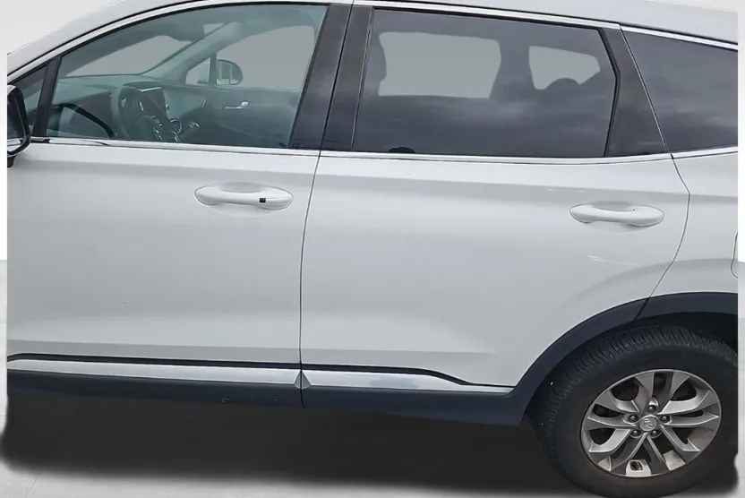 2020 Hyundai Santa Fe SEL photo 1