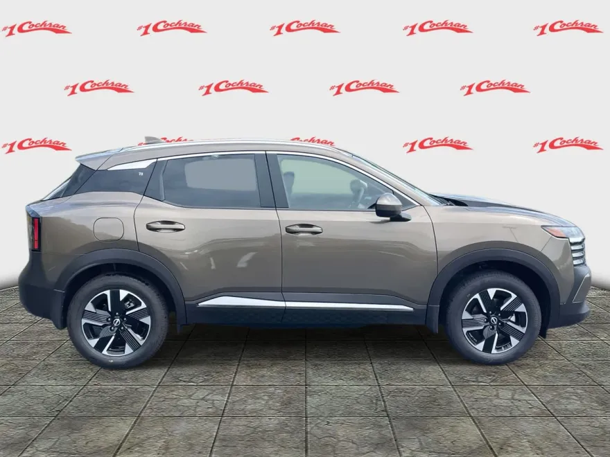 2025 Nissan Kicks SV photo 1