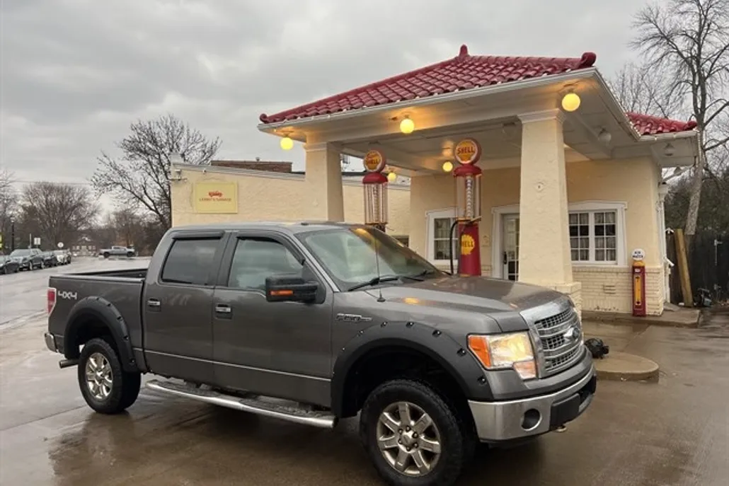 2013 Ford F-150 XLT photo 1