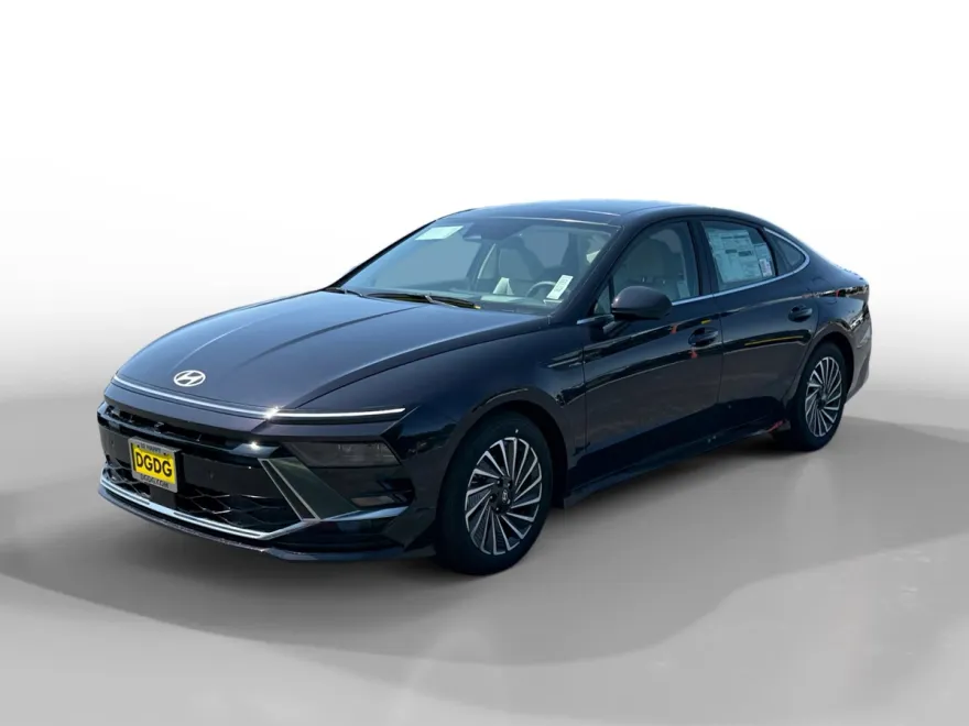 2025 Hyundai Sonata Hybrid Limited photo 1