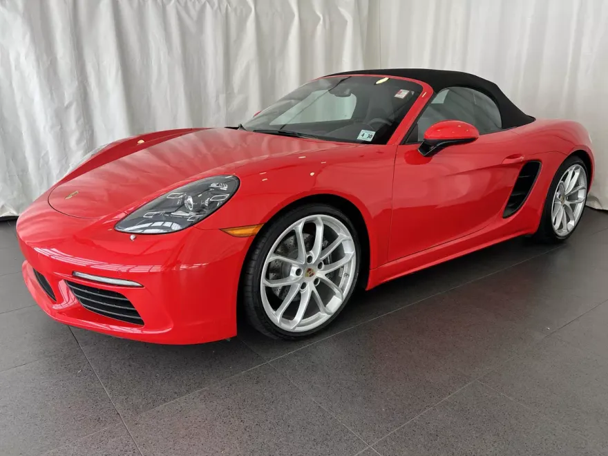 2025 Porsche Boxster photo 1