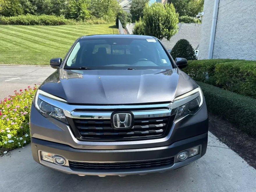 2019 Honda Ridgeline RTL-E photo 1