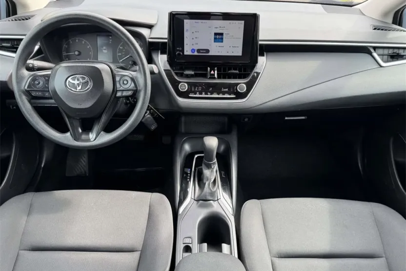 2024 Toyota Corolla LE photo 1