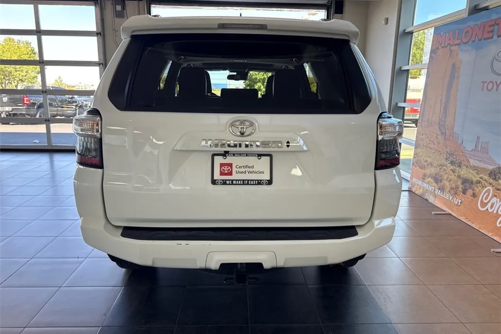 2024 Toyota 4Runner SR5 Premium photo 1