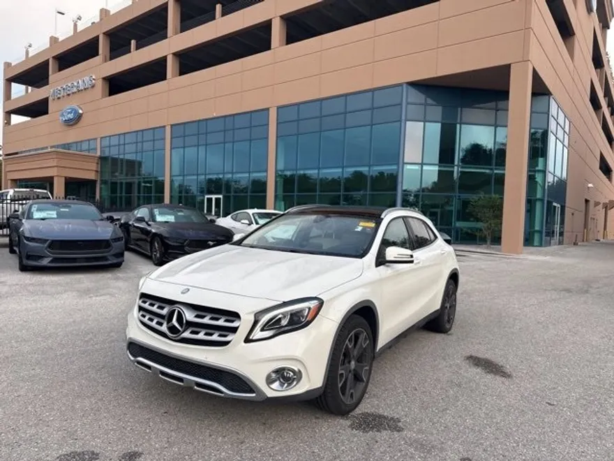 2018 Mercedes Benz GLA 250 photo 1