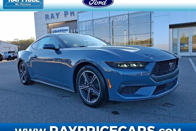 2025 Ford Mustang EcoBoost photo 1