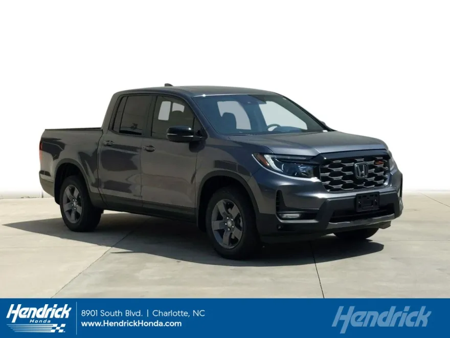 2025 Honda Ridgeline TrailSport photo 1