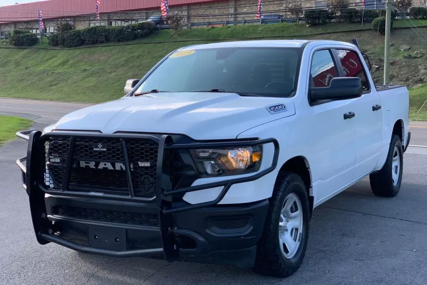 2023 Ram 1500 Tradesman photo 1