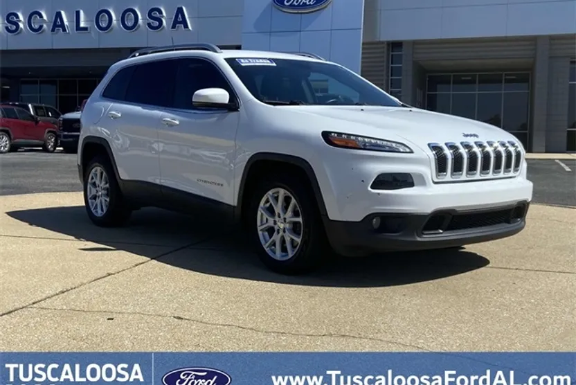 2017 Jeep Cherokee Latitude photo 1