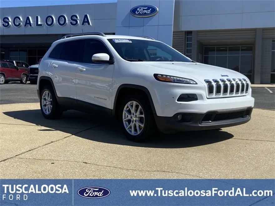 2017 Jeep Cherokee Latitude photo 1