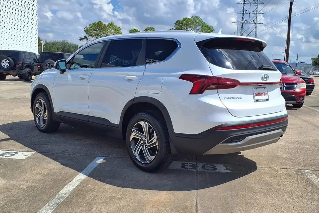 2023 Hyundai Santa Fe SE photo 1