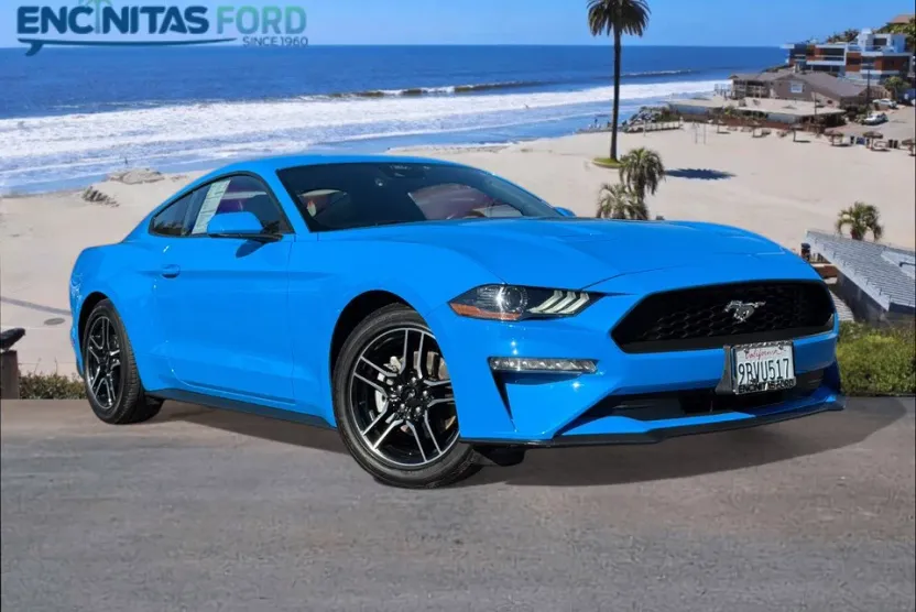 2022 Ford Mustang photo 1
