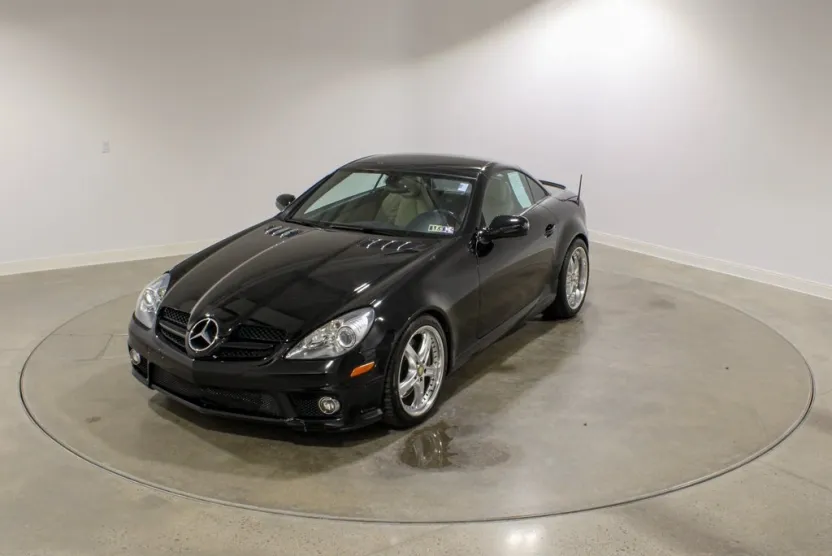 2011 Mercedes Benz SLK 300 photo 1