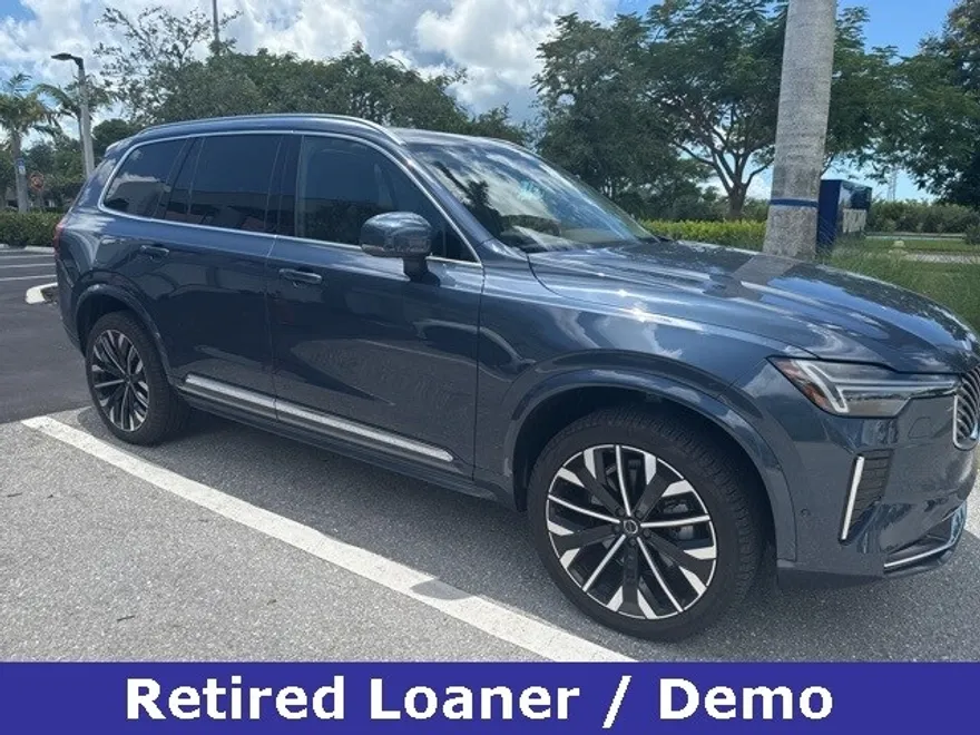 2025 Volvo XC90 B5 Plus photo 1