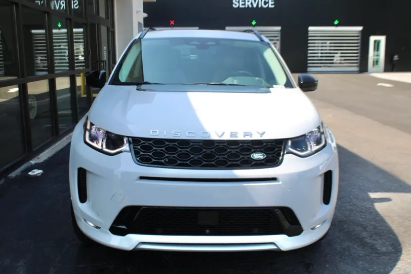 2024 Land Rover Discovery Sport S photo 1
