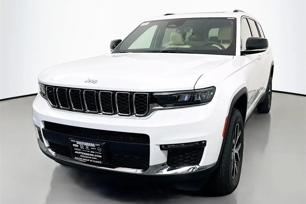 2025 Jeep Grand Cherokee Limited photo 1