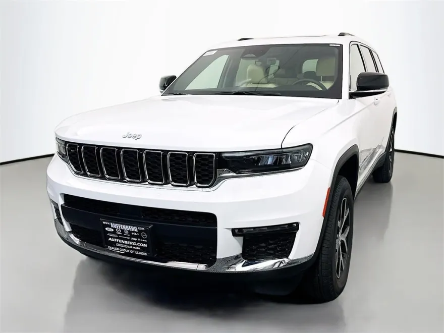 2025 Jeep Grand Cherokee Limited photo 1
