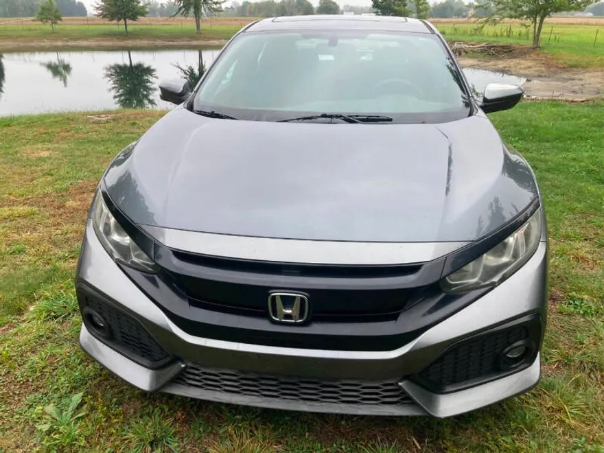 2017 Honda Civic EX photo 1