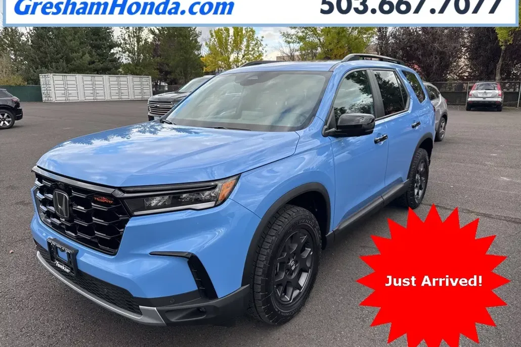 2025 Honda Pilot TrailSport photo 1