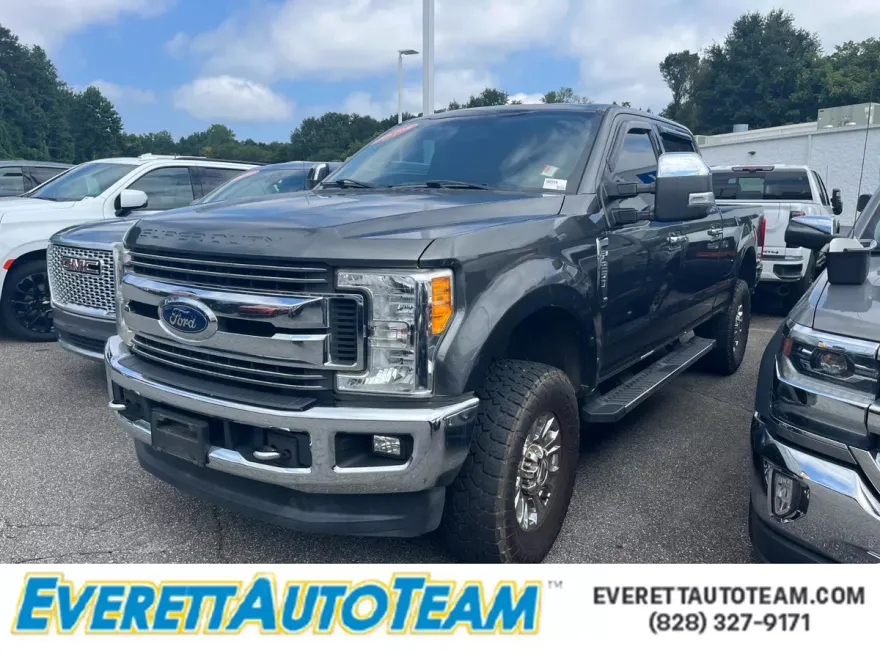 2017 Ford F-250 XLT photo 1