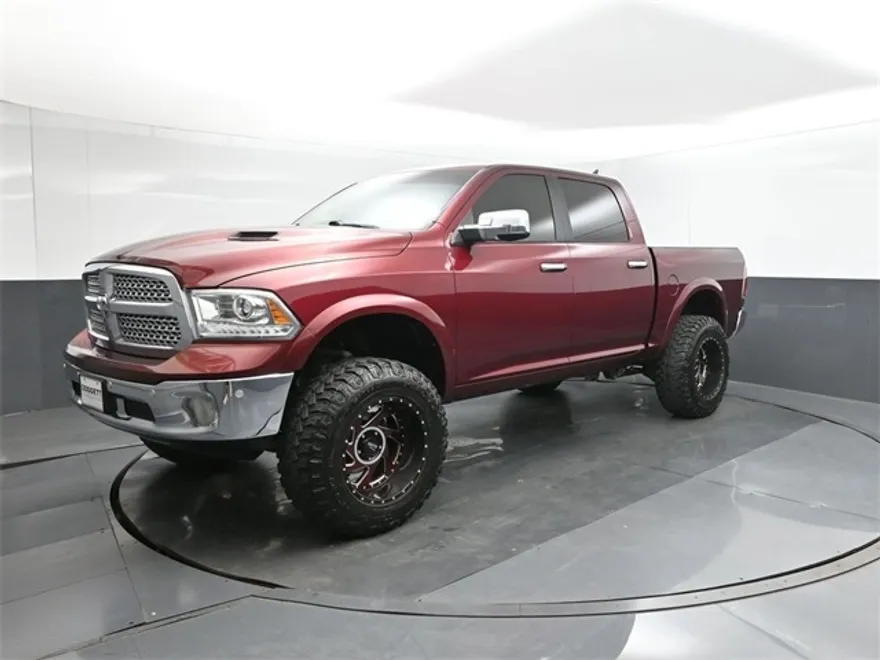 2017 Ram 1500 Laramie photo 1