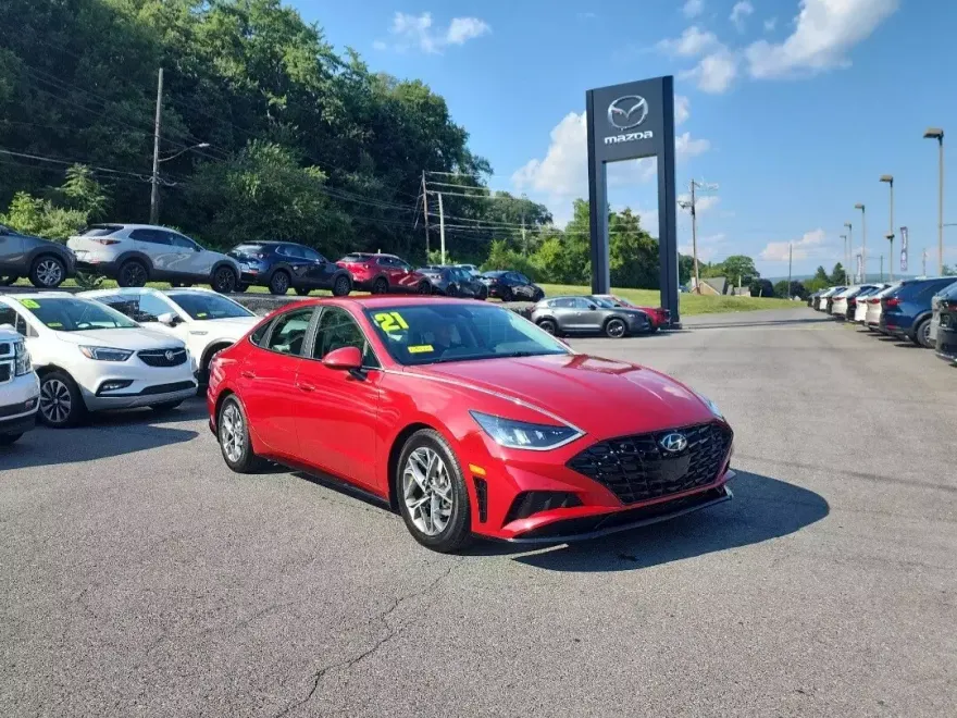 2021 Hyundai Sonata SEL photo 1