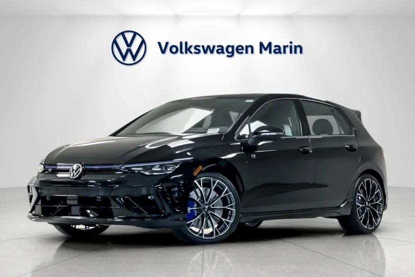 2025 Volkswagen Golf R 2.0 TSI photo 1