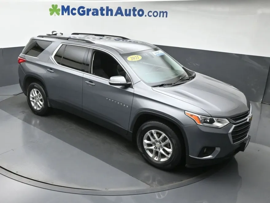 2021 Chevrolet Traverse Leather photo 1