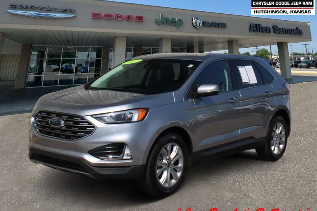 2022 Ford Edge Titanium photo 1