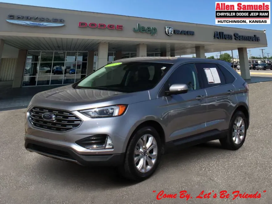 2022 Ford Edge Titanium photo 1
