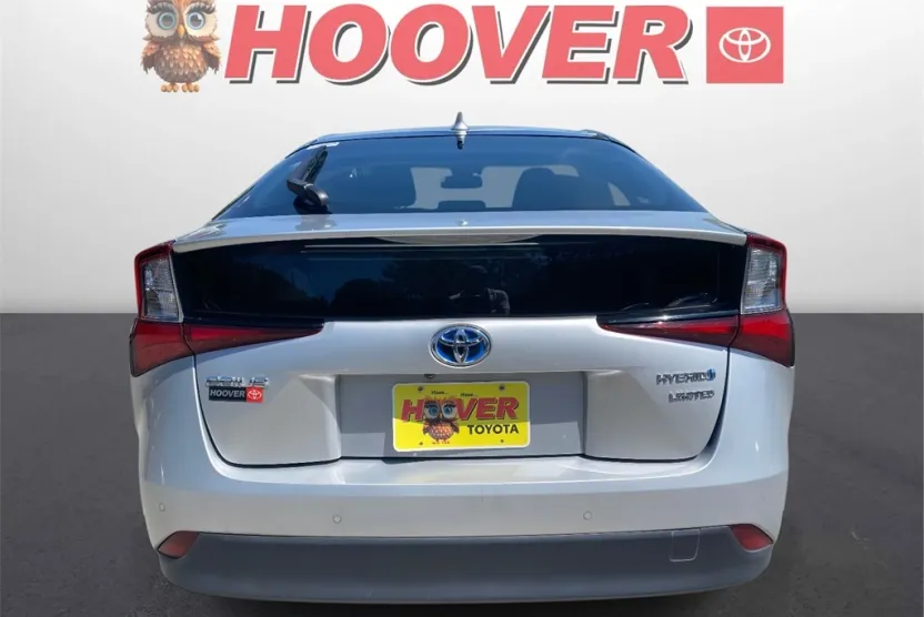 2022 Toyota Prius Limited photo 1