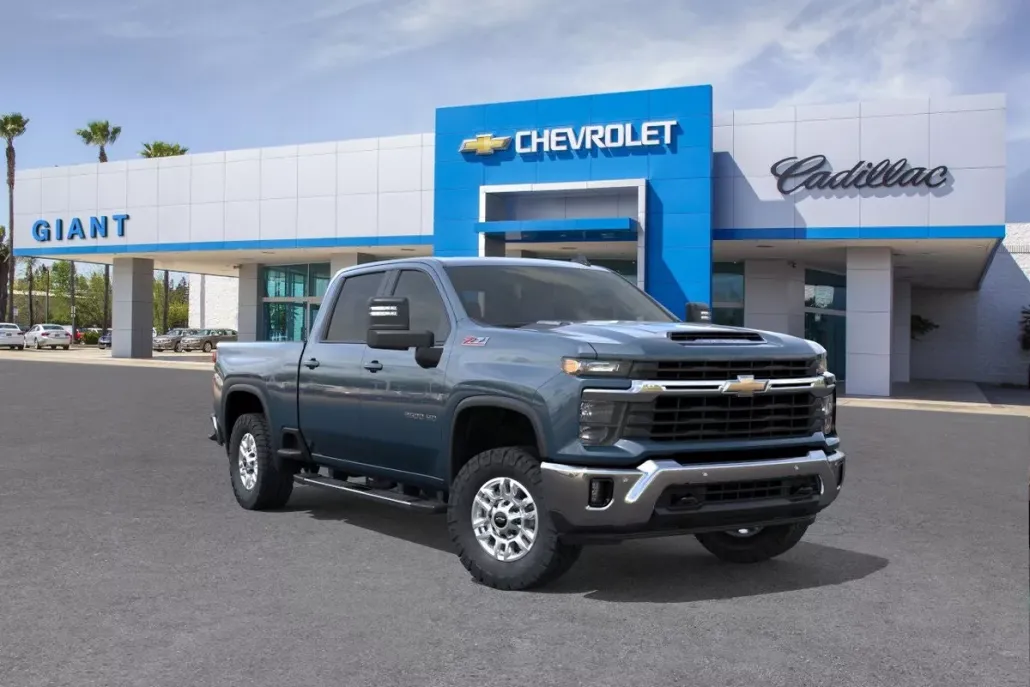 2025 Chevrolet Silverado 2500HD LT photo 1