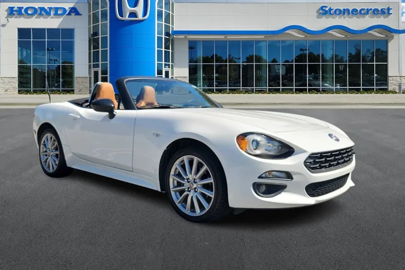 2020 Fiat 124 Spider Lusso photo 1