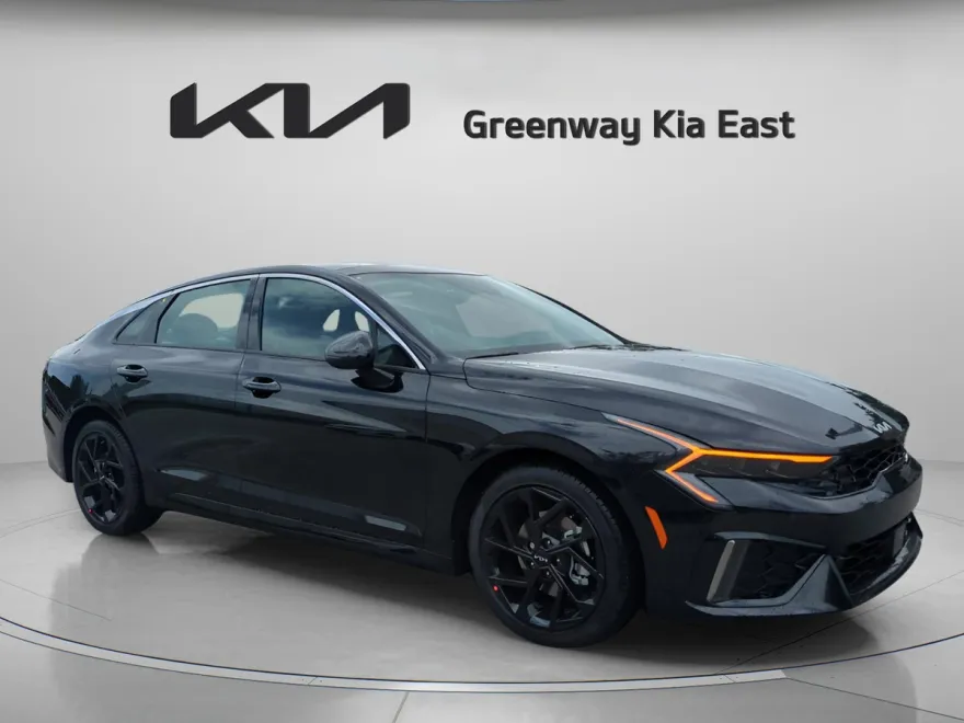 2026 Kia K5 GT-Line photo 1