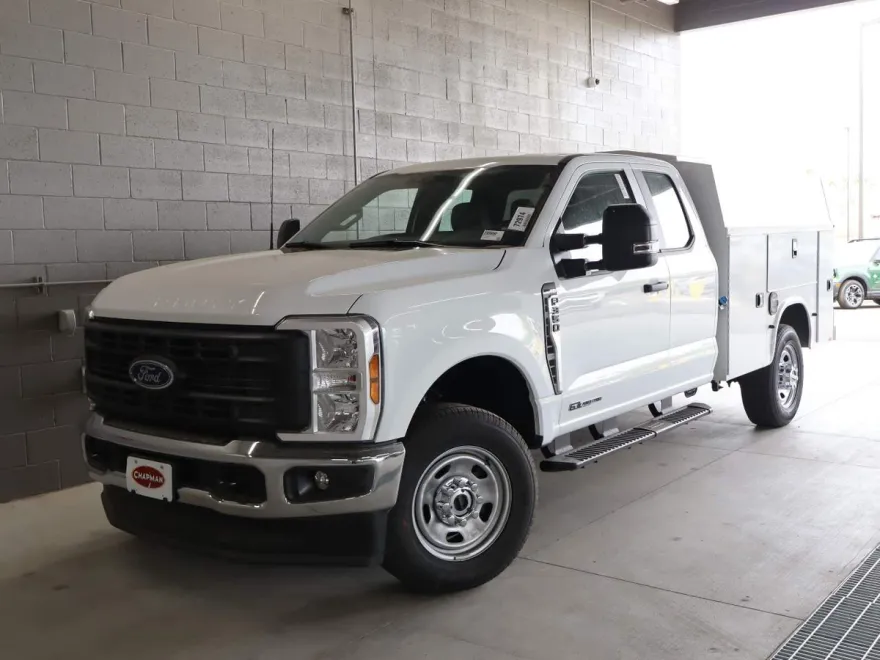 2025 Ford F-350 XL photo 1