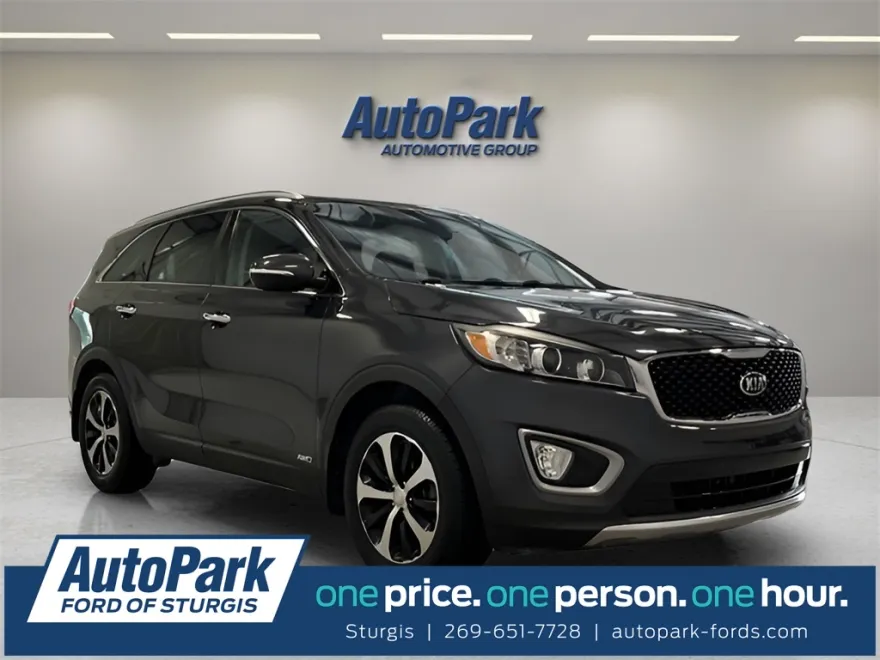 2017 Kia Sorento EX photo 1
