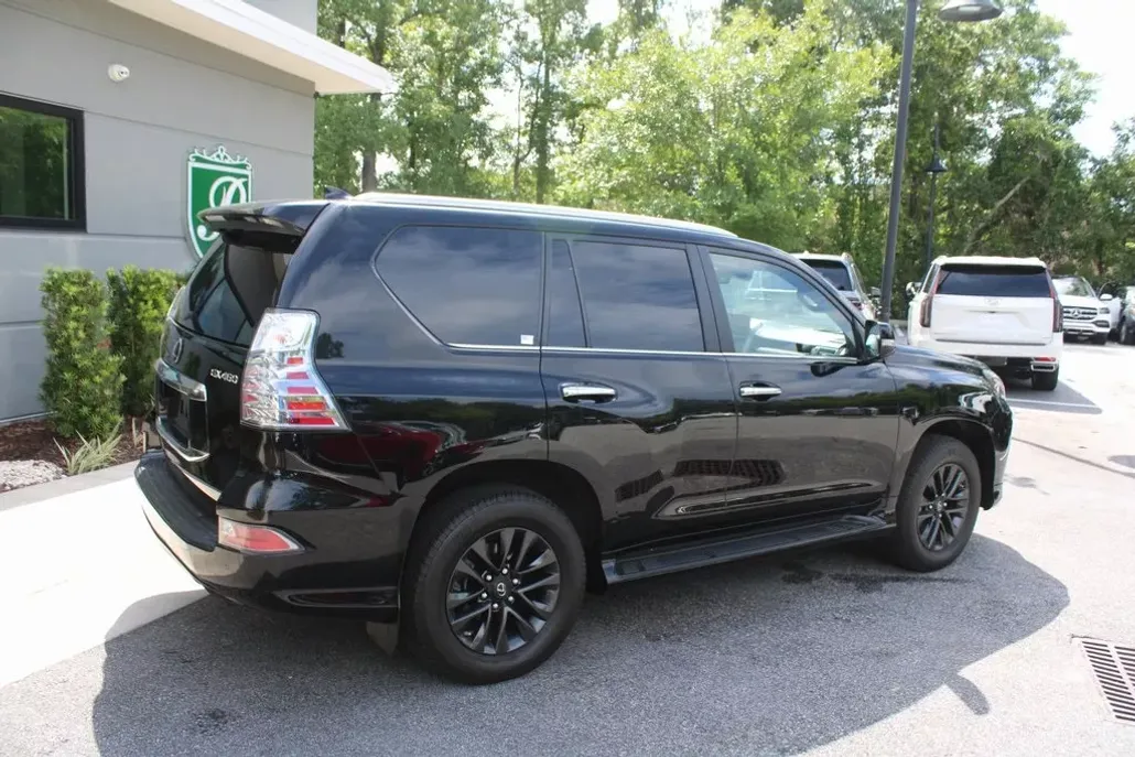 2023 Lexus GX 460 Premium photo 1